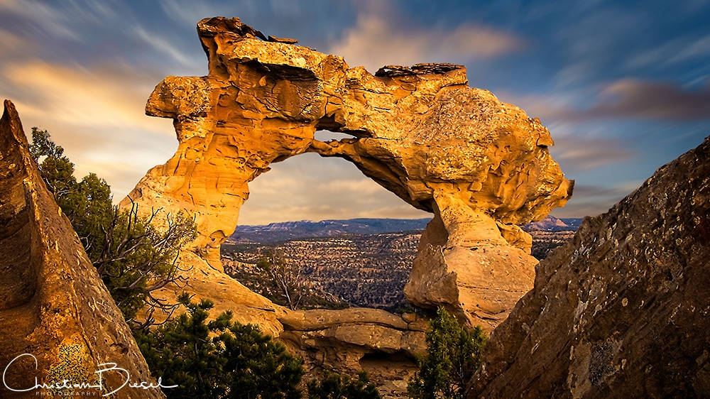 Horizon Arch a.k.a. Kissing Dragons